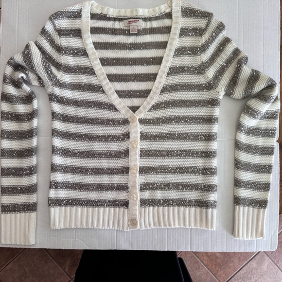 CROPPED STRIPED SEQUINED CARDIGAN/SWEATER. ARIZONA CABLE KNIT, 5 BUTTON UP STYLE - Picture 5 of 16